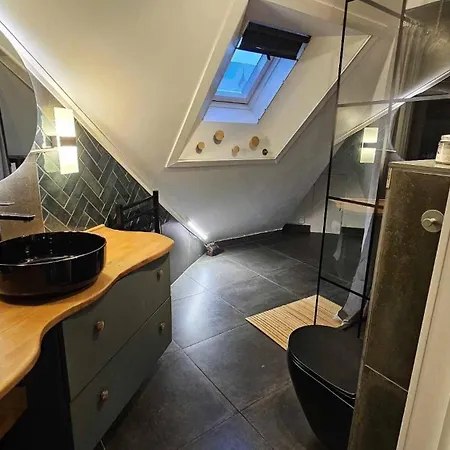 Unique Loft Apartment, Balcony, Free Parking Apartment Alesund