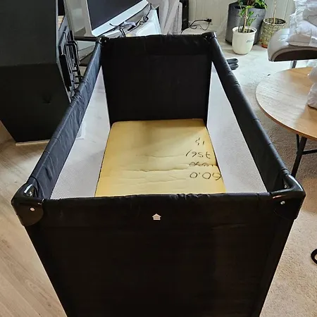 Unique Loft Apartment, Balcony, Free Parking *